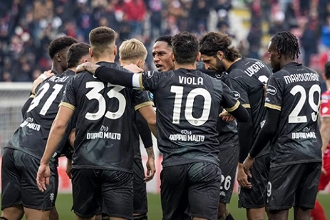 الدوري الإيطالي.. كالياري يعبر مونزا والتعادل السلبي المشهد الأبرز